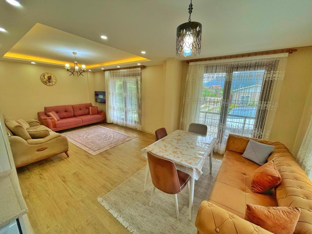 Zeren Pansiyon Kamalac Exterior photo